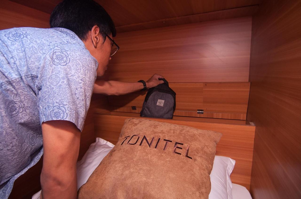 Tonitel Hotel Malioboro Джокьякарта Экстерьер фото